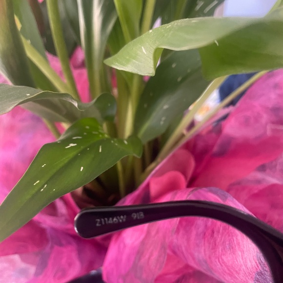 Louis Vuitton My Fair Lady Studs sunglasses - Picture 6 of 6